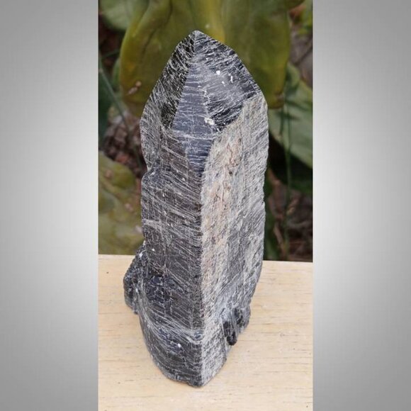 Black TOURMALINE stone crystal point healing : 03 PROTECTION chakra - Picture 4 of 7